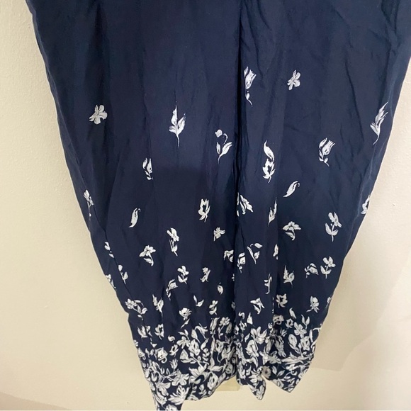 Anthropologie Lilka Lakeshore Navy Floral Jumpsuit SIZE XS - Picture 4 of 9